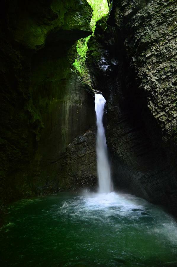 Sleeping With The Bees Kozjak Kobarid Exterior foto